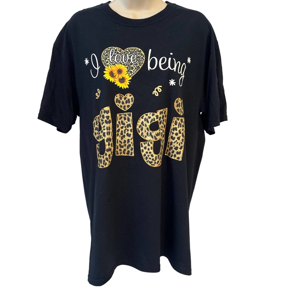 Fruit of the Loom I Love Being Gigi Black Tee Sunflowers Animal Print Large NWOT